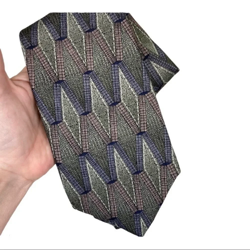 3/$15 Henry Grethel Silk Necktie Diamond Pattern